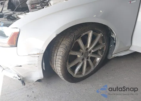 2015 Audi A4 2.0T Premium z USA, uszkodzony, nr VIN WAUHFAFL3FN012516